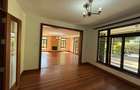 5 Bed Villa with En Suite at Lavington - 5