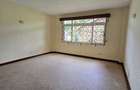 5 Bed Townhouse with En Suite at Lavington - 11