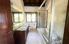 6 Bed House with En Suite in Westlands Area - 14