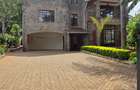 5 Bed Townhouse with En Suite at Lavington Green - 2