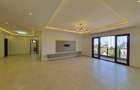 4 Bed Apartment with En Suite at 2Nd Parklands Avenue - 1