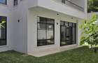 5 Bed Townhouse with En Suite at Lavington Green - 3