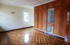 4 Bed Townhouse with En Suite at Lavington - 13