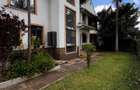 4 Bed Townhouse with En Suite in Lavington - 1