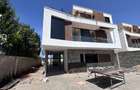 4 Bed Villa with En Suite in Runda - 1