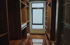 5 Bed Townhouse with En Suite in Lavington - 2