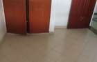 1 Bed House with En Suite at Karen Road - 8