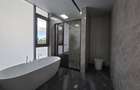 5 Bed Townhouse with En Suite at Lavington - 12