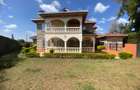 5 Bed House with En Suite in Nyari - 1