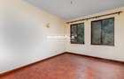 3 Bed Apartment with En Suite in Parklands - 7