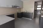 3 Bed Apartment with En Suite at Near Valley Arcade - 4