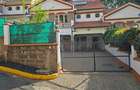 4 Bed Townhouse with En Suite at Brookside Drive - 4
