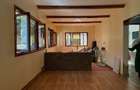 7 Bed House with En Suite in Ridgeways - 17