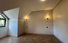 7 Bed Townhouse with En Suite at Covent Dr - 6
