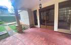 5 Bed Townhouse with En Suite in Lavington - 3