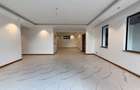5 Bed Apartment with En Suite in Spring Valley - 1