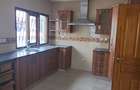 4 Bed Townhouse with En Suite in Kilimani - 11