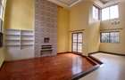 5 Bed Townhouse with En Suite at Lavington Green - 16