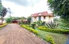 4 Bed House with En Suite in Runda - 2