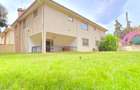 5 Bed Townhouse with En Suite at Apple Cross - 1