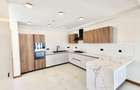 4 Bed Apartment with En Suite in Spring Valley - 2