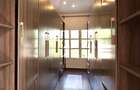 5 Bed House with En Suite in Runda - 7
