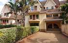 5 Bed Townhouse with En Suite at Lavington - 1