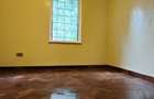 4 Bed House with En Suite in Rosslyn - 20