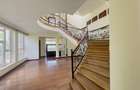 5 Bed House with En Suite at Mimosa Drive - 8