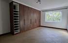 5 Bed Townhouse with En Suite in Rosslyn - 11