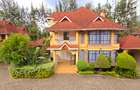 5 Bed Townhouse with En Suite at Lavington Green - 1