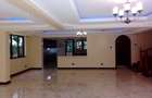 5 Bed Townhouse with En Suite in Lavington - 1