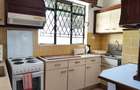 Serviced 1 Bed Apartment with En Suite at Rhaphta Road - 7