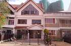 5 Bed Villa with En Suite in Brookside - 1