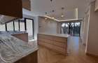 5 Bed Townhouse with En Suite in Lavington - 4