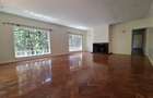 4 Bed House with En Suite in Lavington - 5