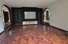 5 Bed Townhouse with En Suite at Lavington Green - 10