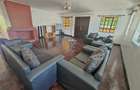 5 Bed House with En Suite in Nyari - 8