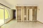 4 Bed Townhouse with En Suite at Riverside Drive - 16