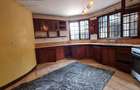 5 Bed Townhouse with En Suite at Lavington - 9