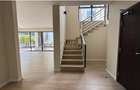 4 Bed Apartment with En Suite in Riverside - 10