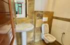 3 Bed Apartment with En Suite at Riverside Dr - 18