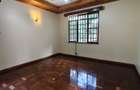 5 Bed House with En Suite in Nyari - 10