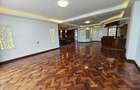 5 Bed Apartment with En Suite at Parklands - 6