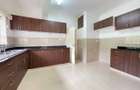 5 Bed House with En Suite in Rosslyn - 4