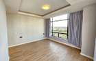 3 Bed Apartment with En Suite in Brookside - 6