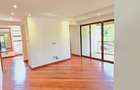 6 Bed Townhouse with En Suite at Lavington Green - 14