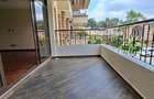 5 Bed Villa with En Suite at Lavington Green - 8