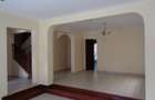 5 Bed Townhouse with En Suite at Lavington - 8