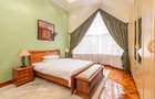 5 Bed House with En Suite at Mimosa Road - 17